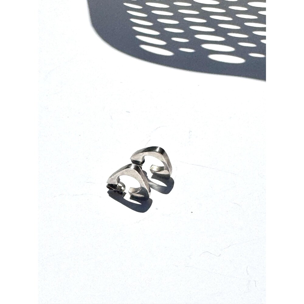 vintage sterling silver circle in triangle studs